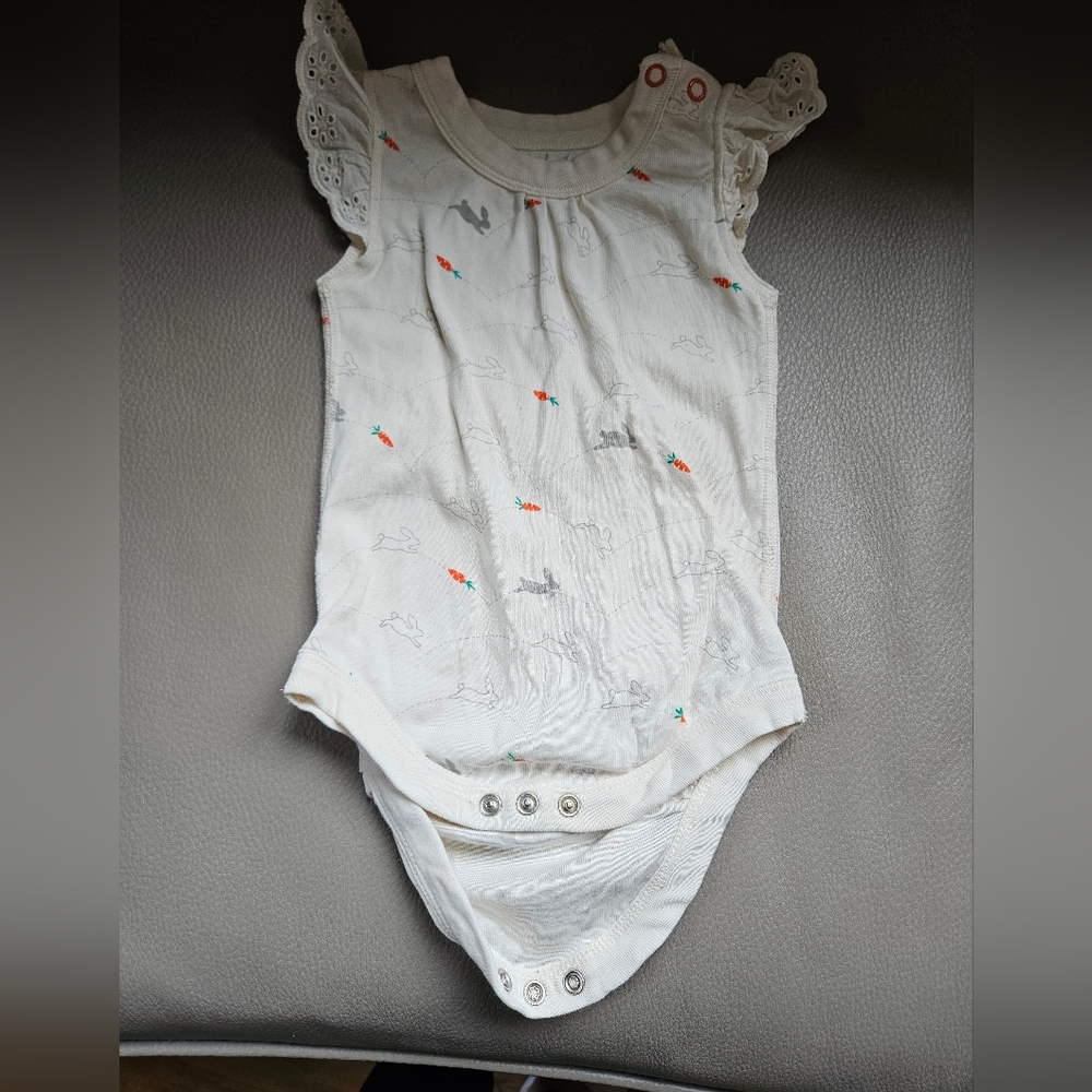 Sapling Organic Cotton Onesie In Bunny Pattern